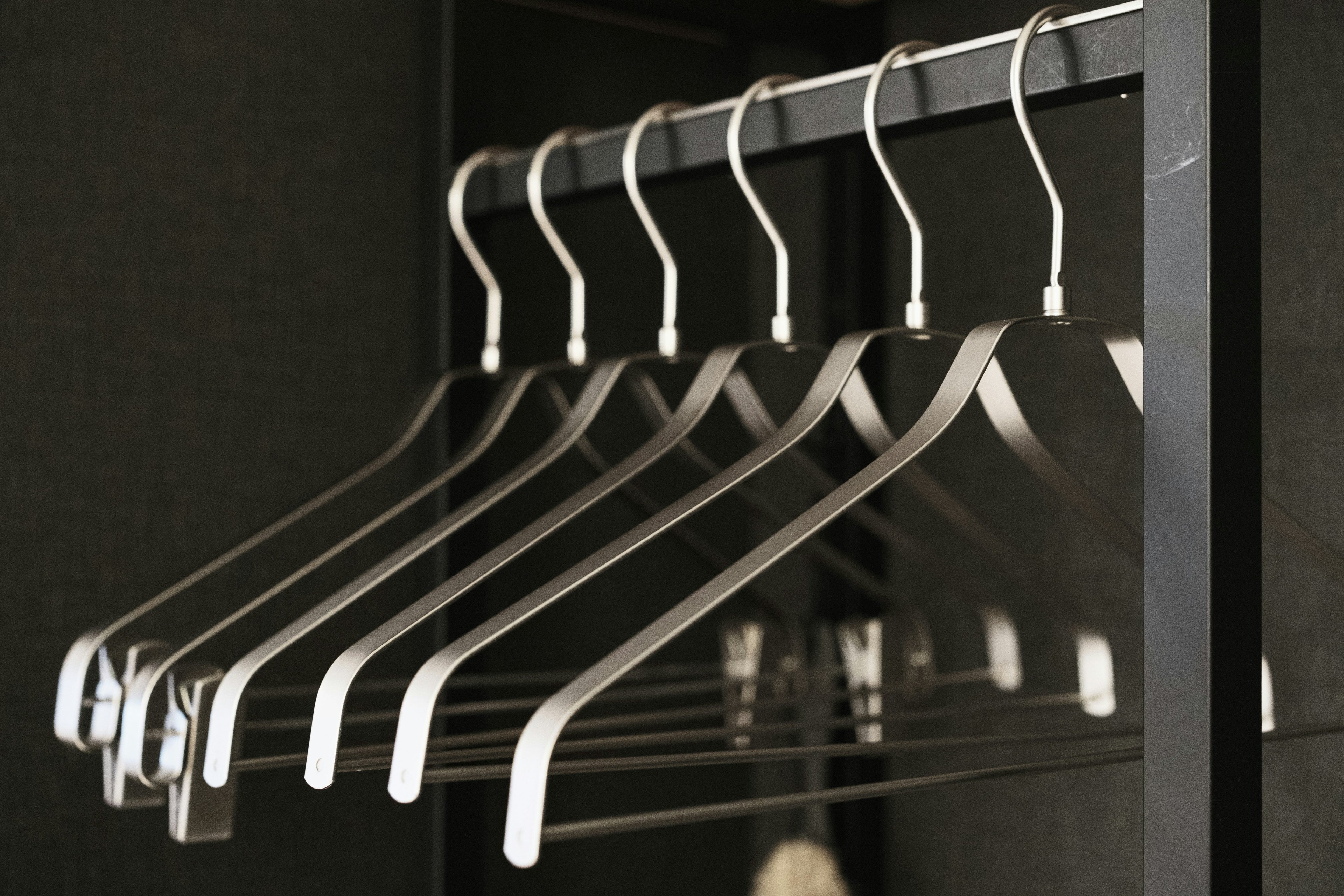 The Ultimate Guide to Organizing a Tiny Apartment Closet