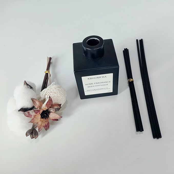 Reed Diffuser Set with Dried Flowers, Jasmine Gardenia Sandalwood Scent, Black Glass Bottle, 5.07fl oz, Aromatherapy Home Fragrance for Bedroom Bathroom (Sandalwood)