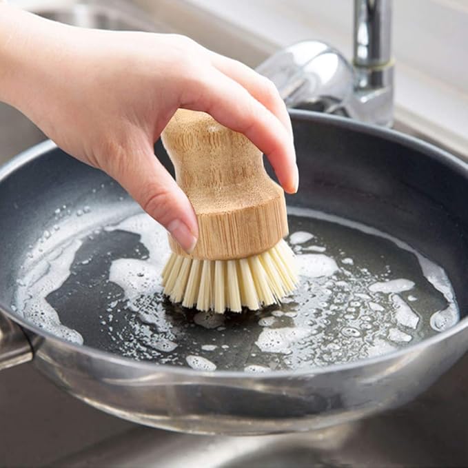 Vankcp 5 Pack Natural Bamboo Cleaning Brush Set, Pot Dish Scrub Brush with Handle and Flannel Bag Kitchen Brushes for Cast Iron Pots, Pans, Vegetable and Kitchen Cleaning