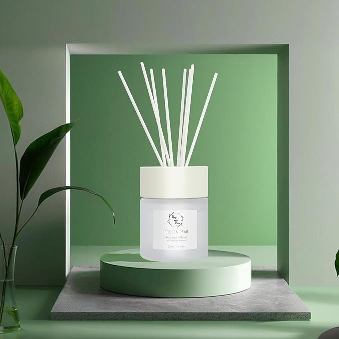 Reed Diffuser Set, Pretty Valley Home Diffuser 100Ml / 3.38fl OZ Gift Box - Includes Reed Diffuser Sticks, Fragrance Oil, and Glass Bottle for Bathroom Office Living Room Decor (White Peach & Oolong)