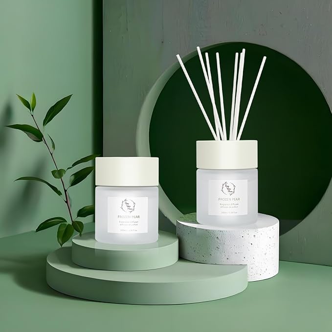 Reed Diffuser Set, Pretty Valley Home Diffuser 100Ml / 3.38fl OZ Gift Box - Includes Reed Diffuser Sticks, Fragrance Oil, and Glass Bottle for Bathroom Office Living Room Decor (White Peach & Oolong)
