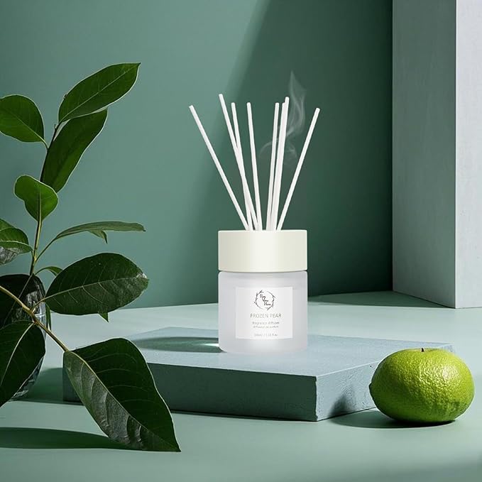 Reed Diffuser Set, Pretty Valley Home Diffuser 100Ml / 3.38fl OZ Gift Box - Includes Reed Diffuser Sticks, Fragrance Oil, and Glass Bottle for Bathroom Office Living Room Decor (White Peach & Oolong)