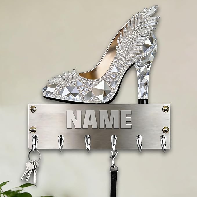 Personalized Wooden 2D Flat Print High-Heeled Shoe Wall Mounted Hook for Women Girl Family Friends Custom Name Key Storage Holder High-Heeled Shoe Coat Rack Home Dexor Gift for Living Room Hallway