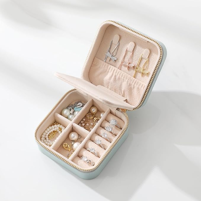Genuine Leather Travel Jewelry Organizer Case with Mirror for Women, Small Mini Portable Jewelry Box for Earring, Ring, Necklace, Bracelet（Pink）
