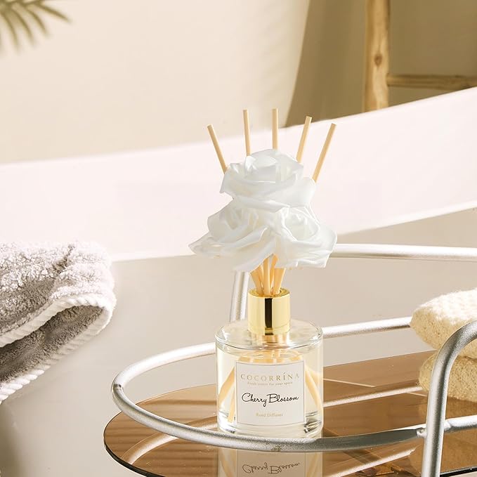 Cocorrína Reed Diffuser Set,6.7oz (200ml) Cherry Blossom Scented Diffuser with 3 White Rose Foam Flowers & Cotton Sticks, Home Fragrance Reed Diffuser for Bathroom Shelf Decor