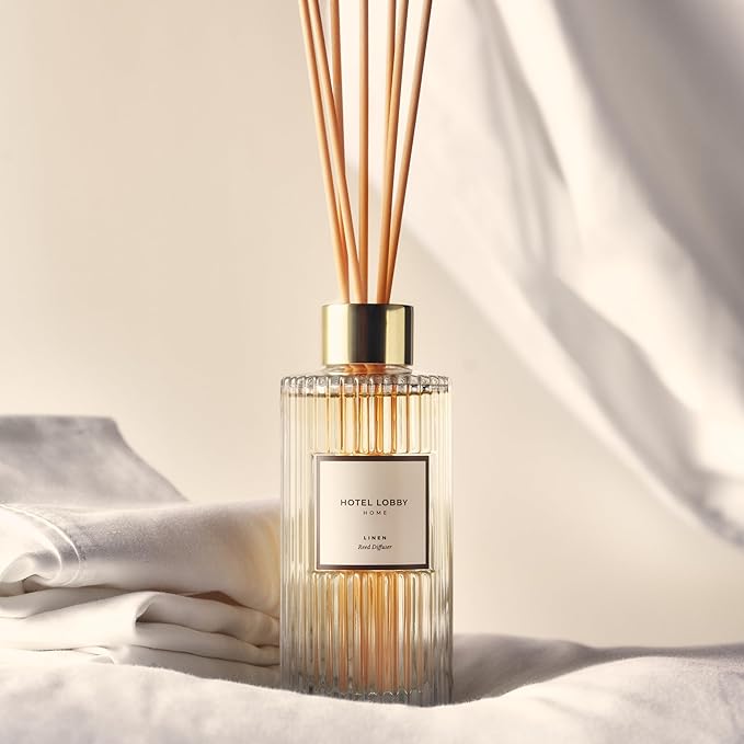 Hotel Lobby Candle Linen Reed Diffuser – Long Lasting – Pink Pepper, Linen, Sandalwood, Iris & Vetiver – Refillable Glass Vessel – 9 Diffuser Reeds – Made in USA – 5.0 fl oz (150ml), 10 ¾” H