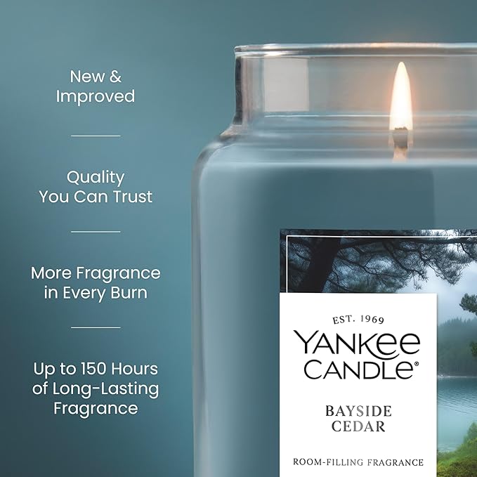 Yankee Candle Bayside Cedar, Scented Candle, 22oz Large Jar with up to 150 Hour Burn Time, Giftable