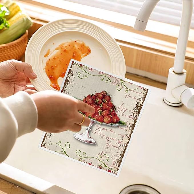 LARTSFRO Swedish Dishcloths for Kitchen, Papaya Reusable Paper Towels Washable, Vintage Strawberries Swedish DishCloths for Friut, 4 Pack Dish Towels for Kitchen