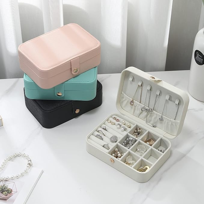 CASEGRACE Travel Jewelry Box Small Jewelry Organizer Case Display Storage for Earrings Necklace Rings Bracelets Portable Jewelry Organizer for Women Girls, White