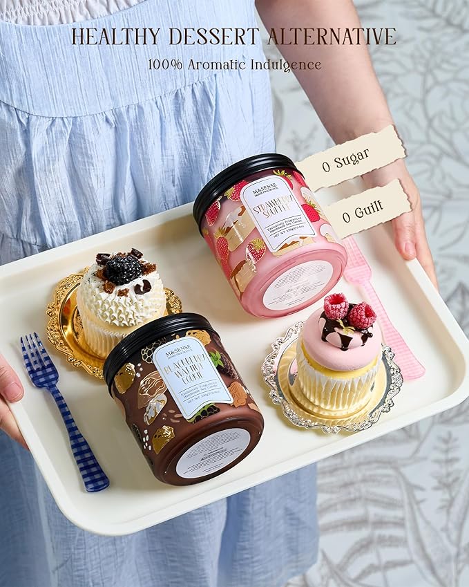 M&SENSE Christmas Candles Cinnamon Apple Scented, Soy Wax 11.6oz 70 Hours Long Lasting Burn, Holiday Candle for Kitchen Dining Room Fall Decor, Winter Relaxing Gifts for Women