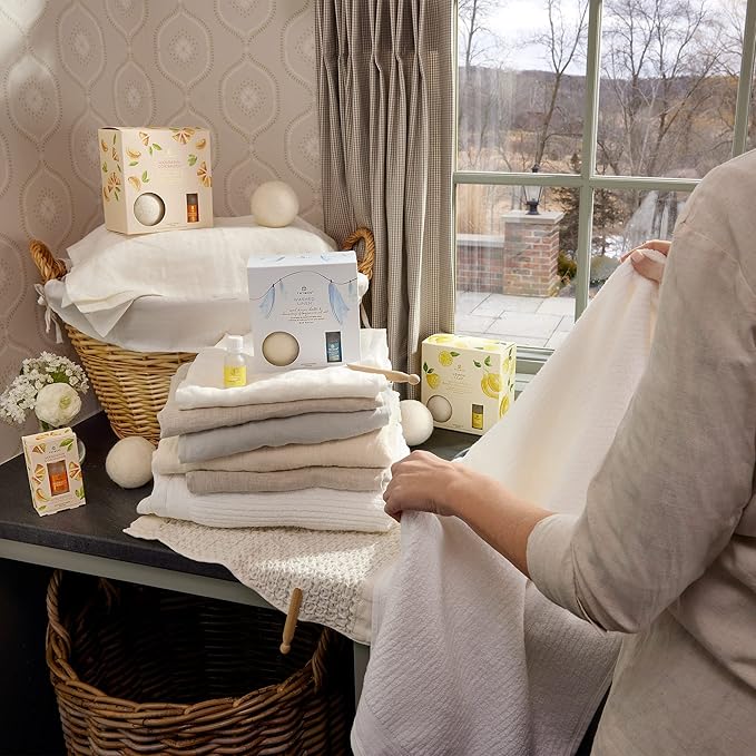 Thymes Wool Dryer Balls Set – Includes 3 Wool Laundry Balls + 1 Scented Laundry Fragrance Oil for Dryer – Eliminate Wrinkles, Static & Lint (Washed Linen, 0.5 fl oz)