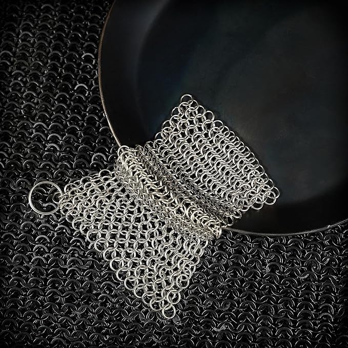 Mythrojan Cast Iron Scrubber 316 Stainless Steel Skillet Cleaner Chainmail Scrubber Chain Mail Scrub with Hanging Ring for Cast Iron Pre-Seasoned Pans (15 X 15cm)